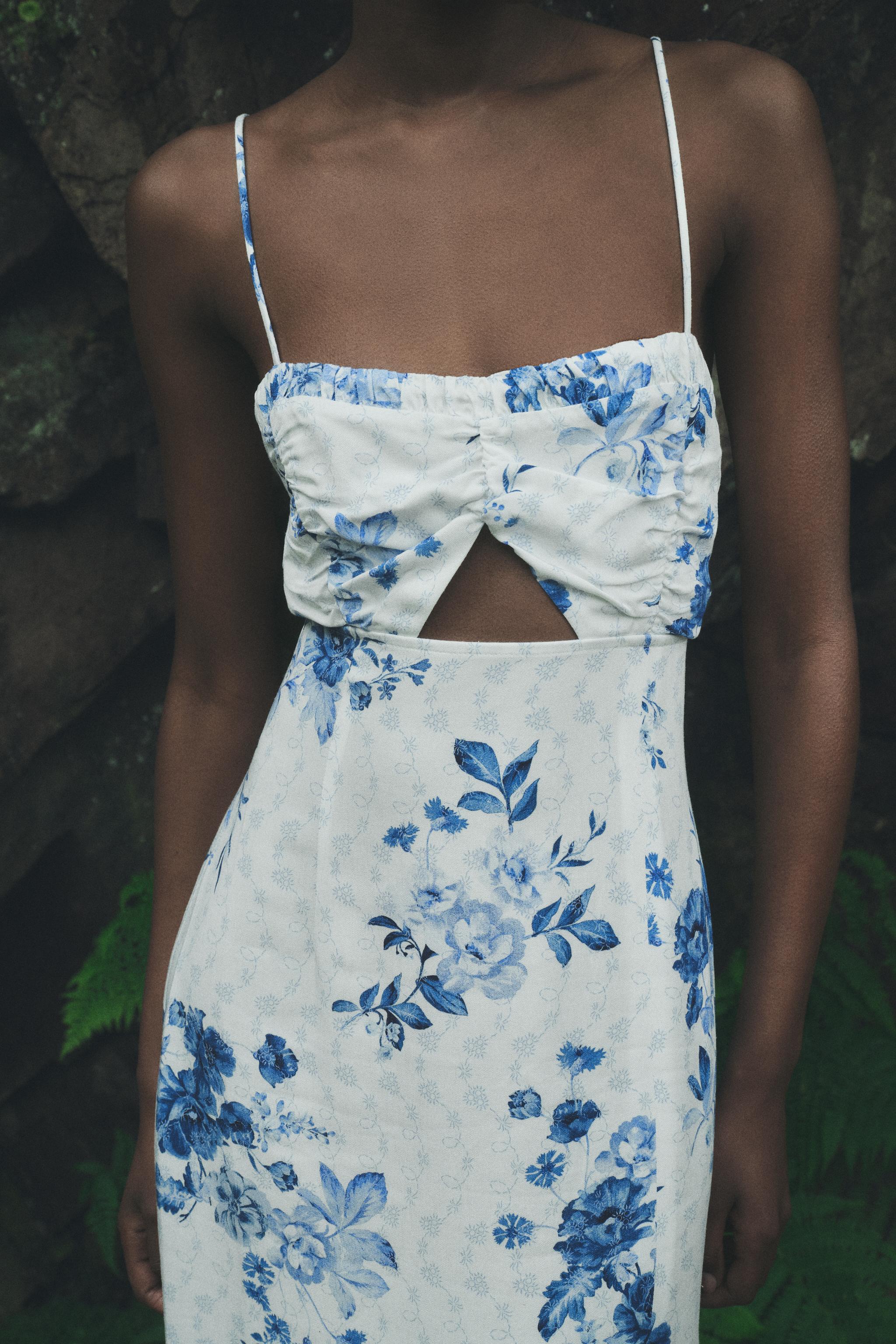 blue and white floral dress zara POPLIN PRINT MIDI - / Zara Blue White Floral Plunge