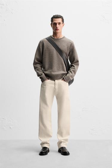 Zara Slim fit jeans. Five pockets. Tonal topstitching. Front button closure.<br/><br/>Origins special collection. - Oyster-white - Image 0