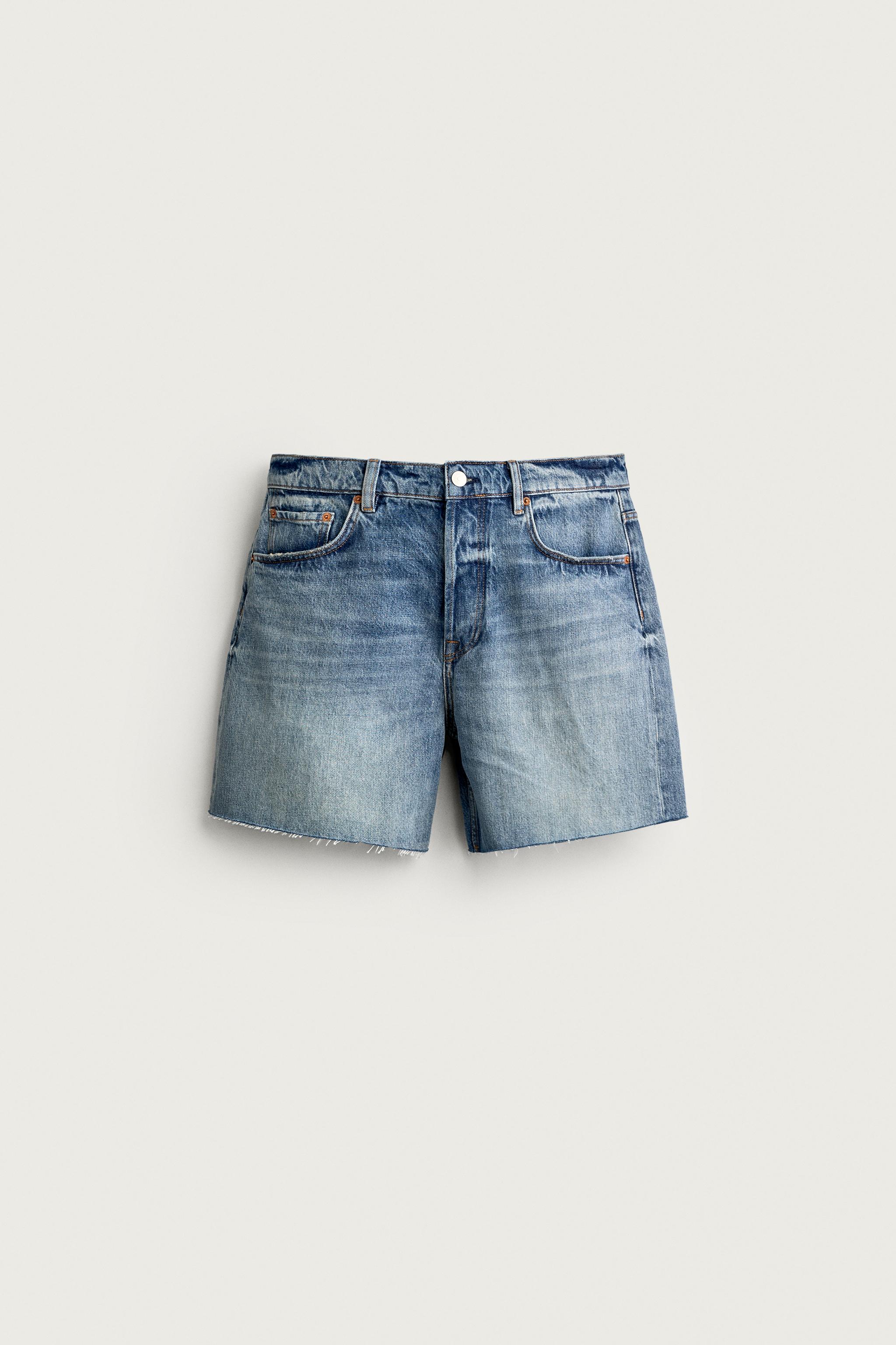 DENIM SHORTS — Light blue