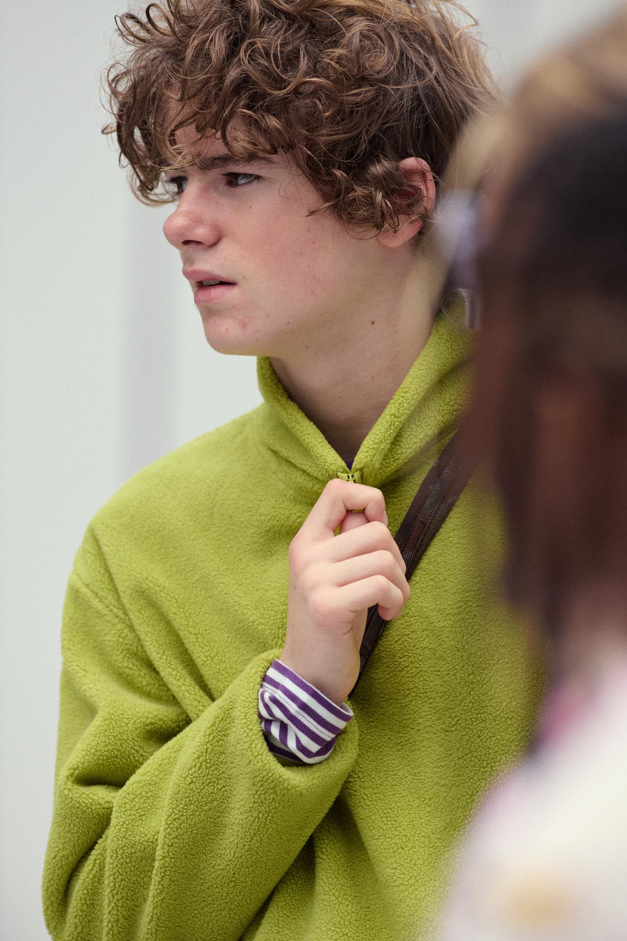 SPORTY FLEECE SWEATSHIRT — GREEN