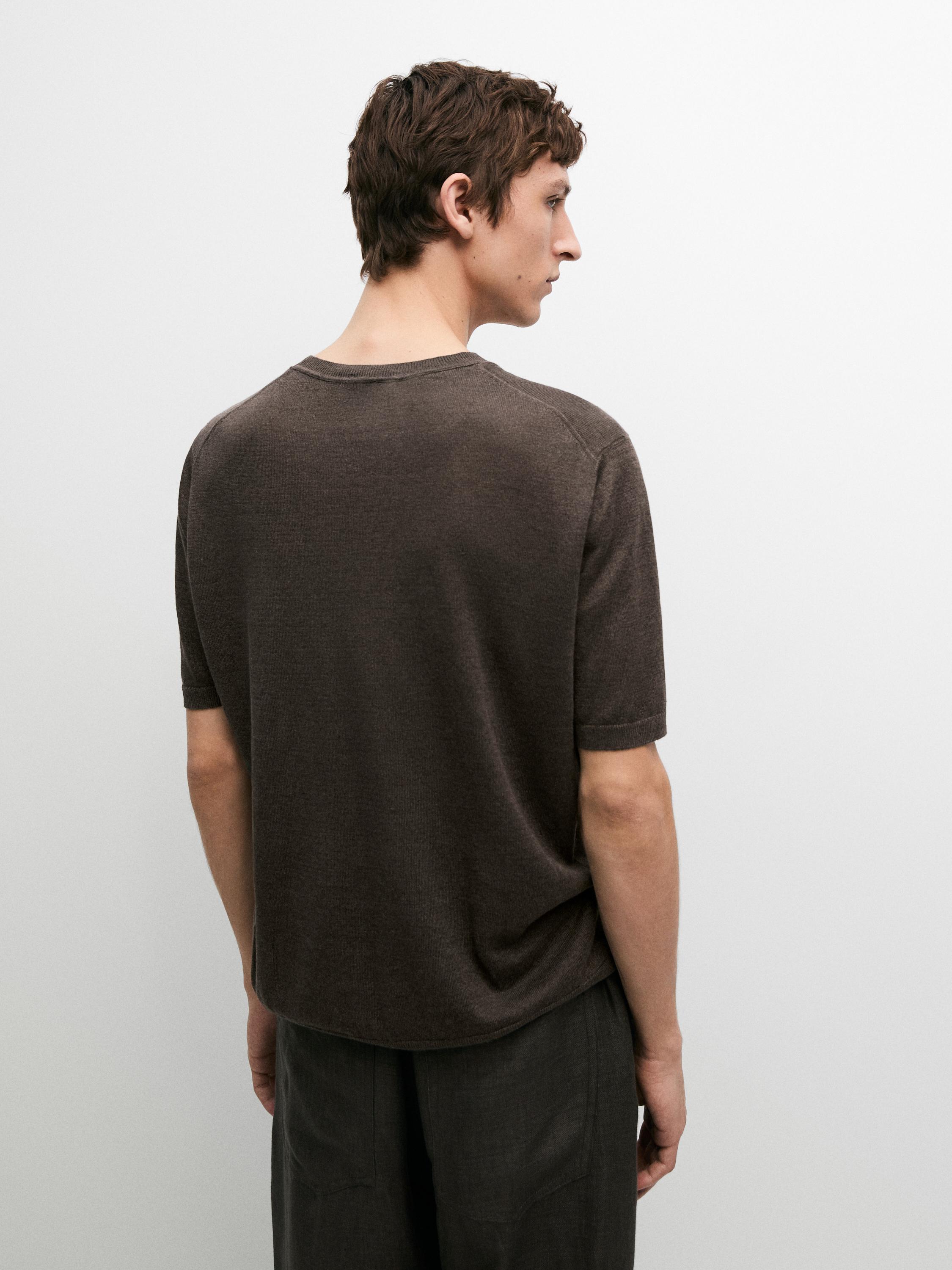 Lightweight 100% linen knit T-shirt