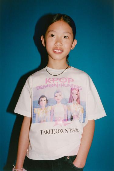 T-SHIRT IMPRIMÉ KPOP DEMON HUNTERS™ NETFLIX © - Blanc de Zara