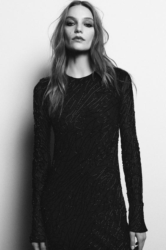 ROBE LONGUE 100 % VISCOSE FANTAISIE - Noir | ZARA France