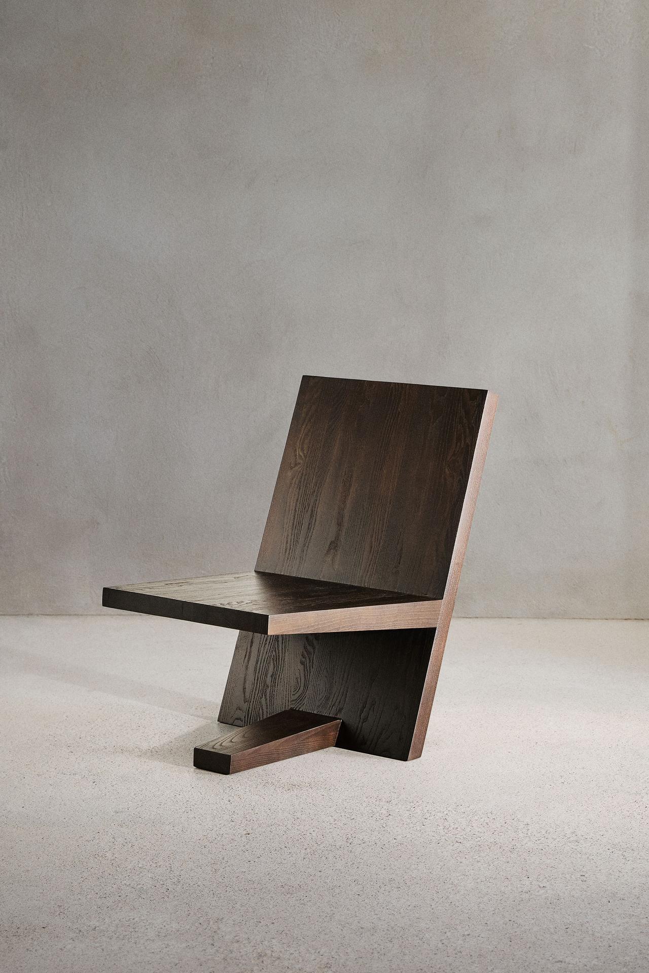 ASH WOOD CHAIR — Brown