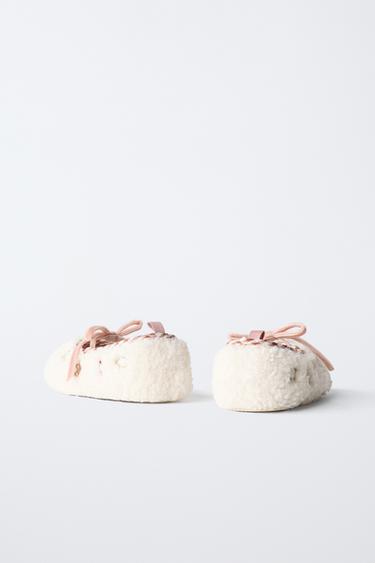CHAUSSONS DE MAISON NOËL - Blanc écru de Zara - Image 4
