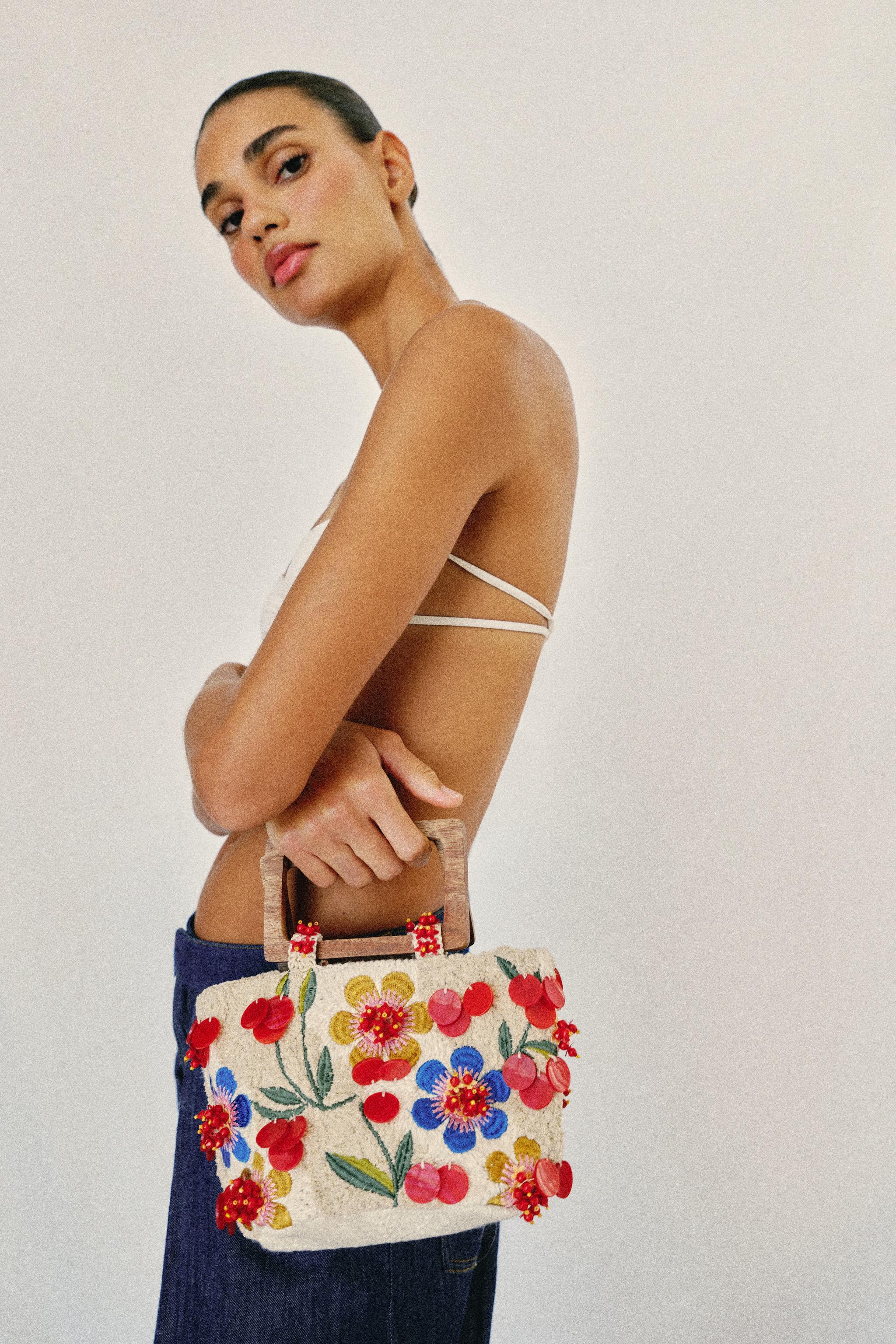 Floral Embroidered Mini Handbag マメクロゴウチ EMBROIDERED MINI HANDBAG - Multi-color | ZARA United States