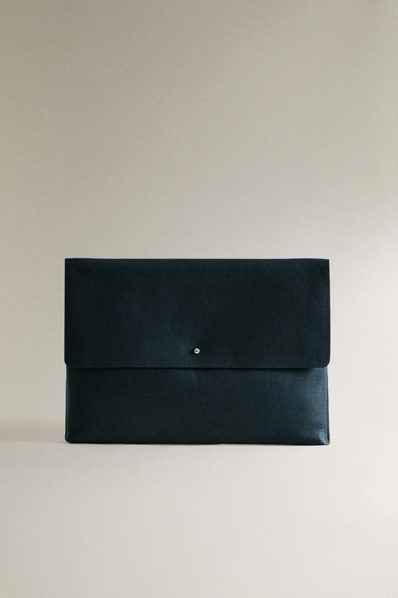 FUNDA PIEL BOTÓN AZUL - Azul de Zara - Imagen 0