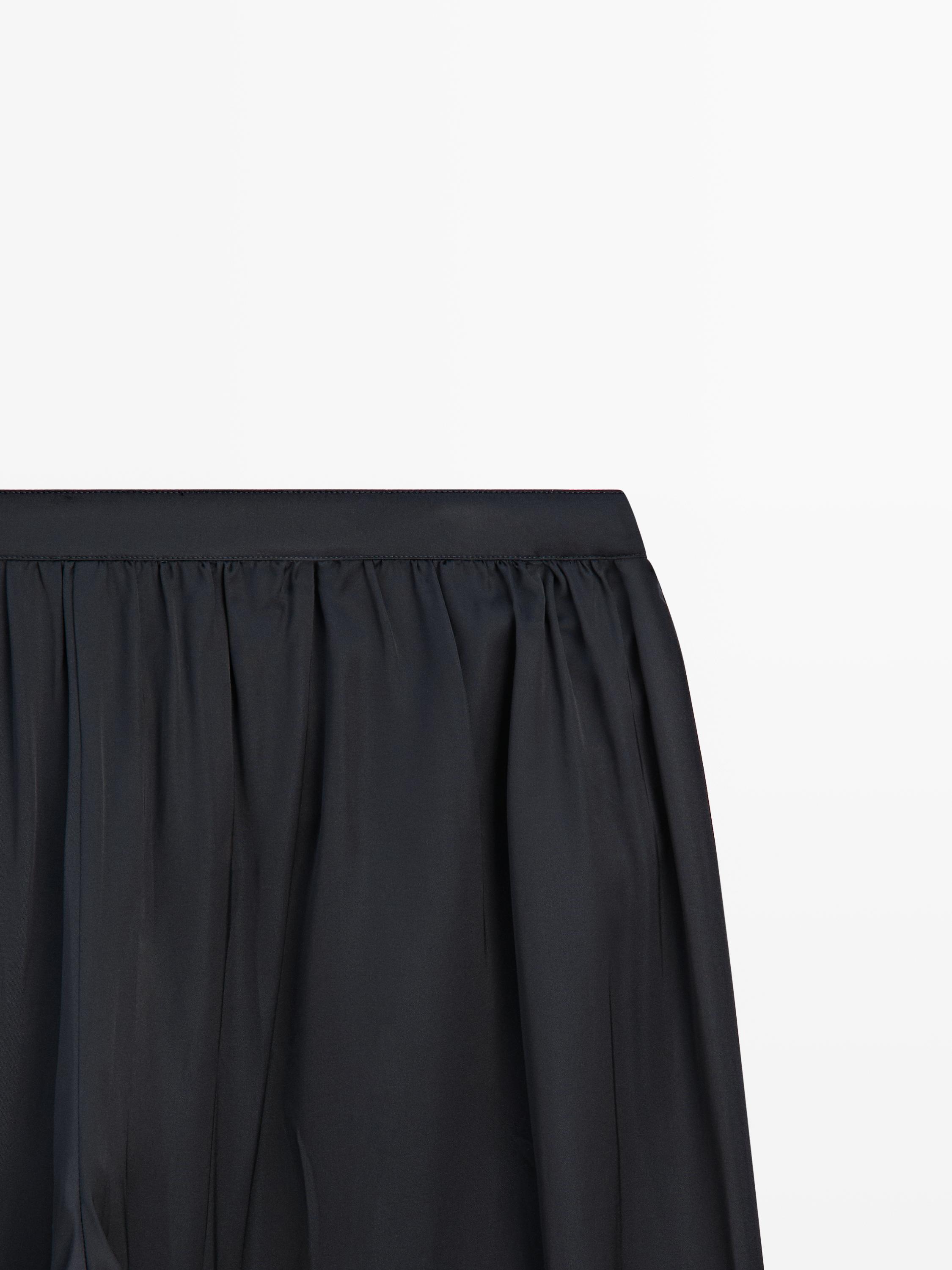Balloon fit satin pants