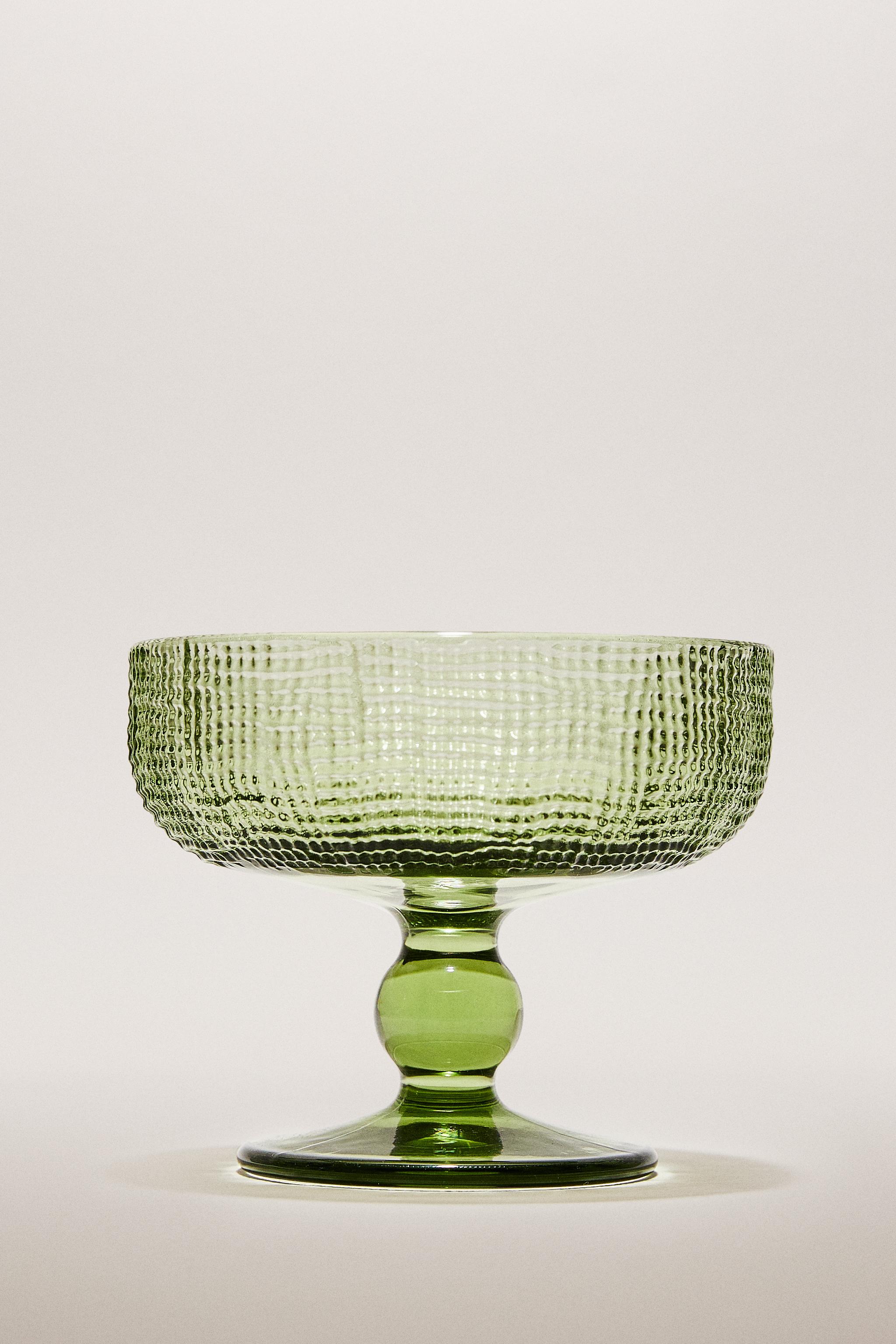 RAISED DESIGN GLASS DESSERT CUP