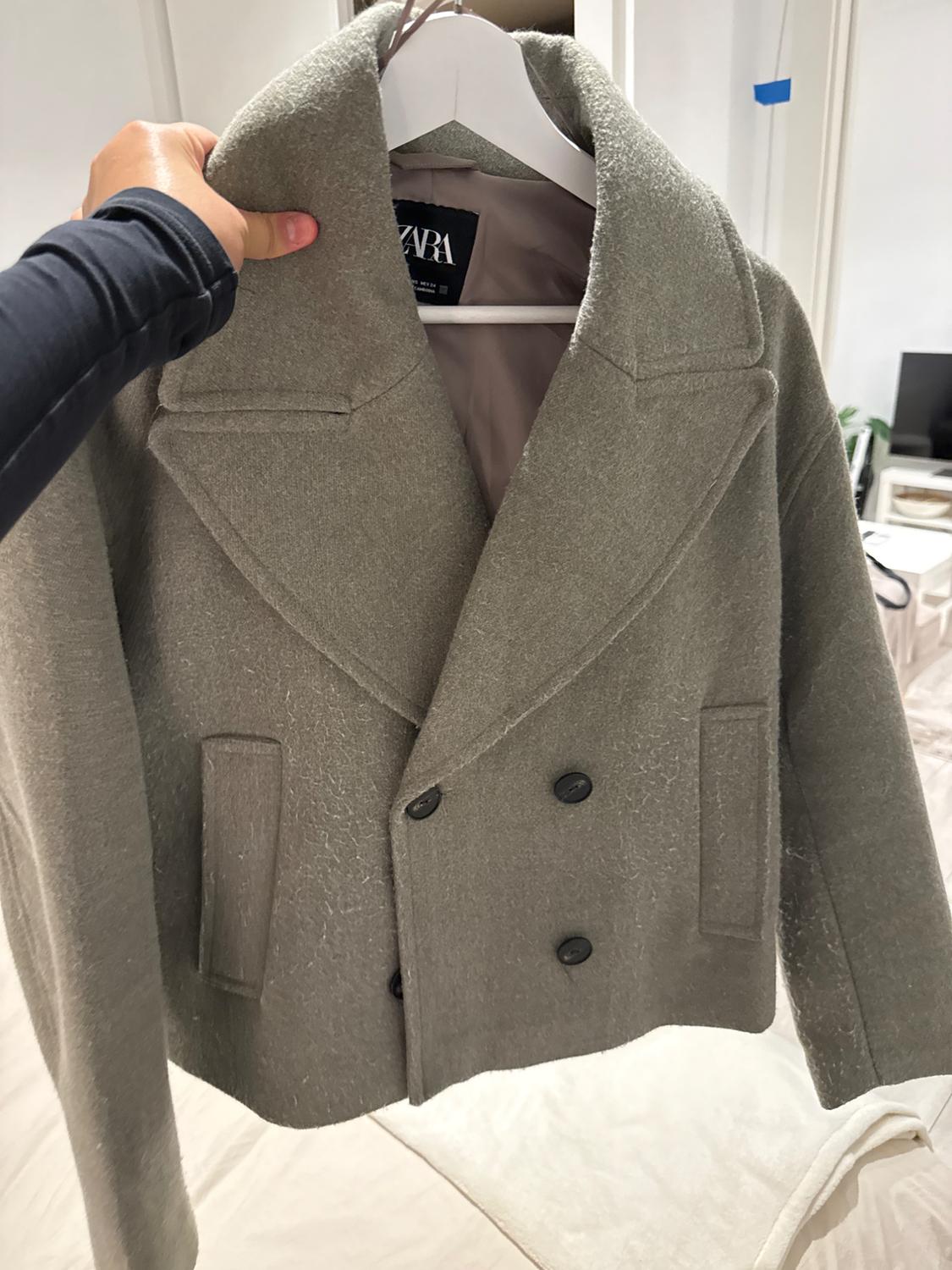 SHORT DOUBLE-BREASTED COAT - Image 2