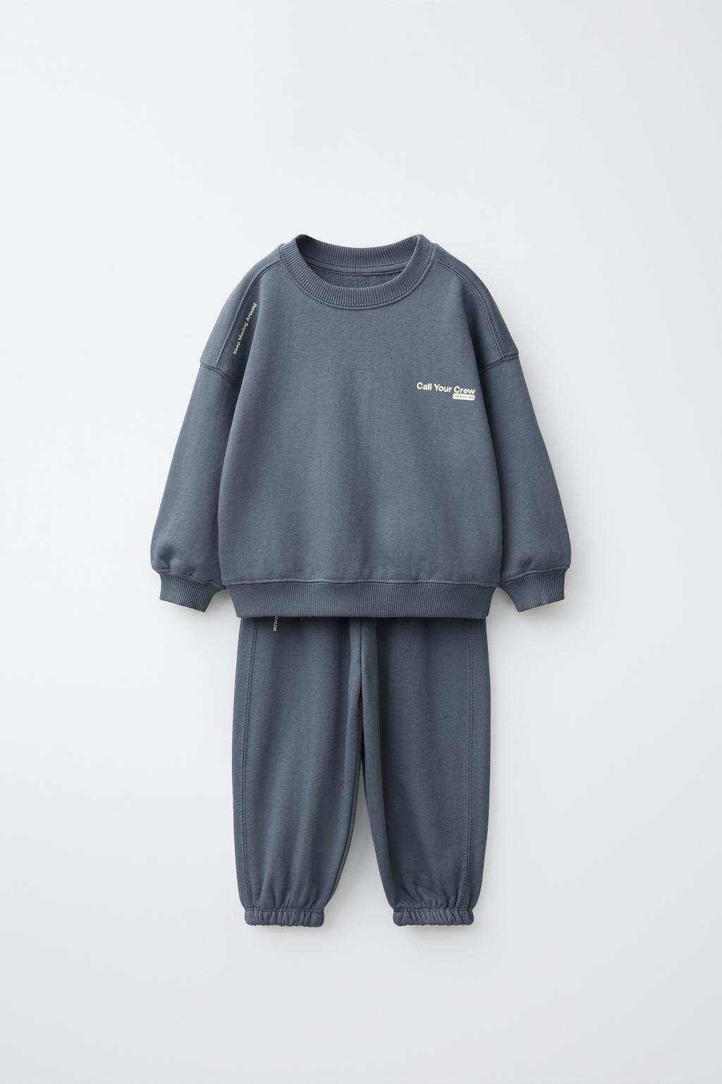TEXT SWEATSHIRT AND JOGGERS SET