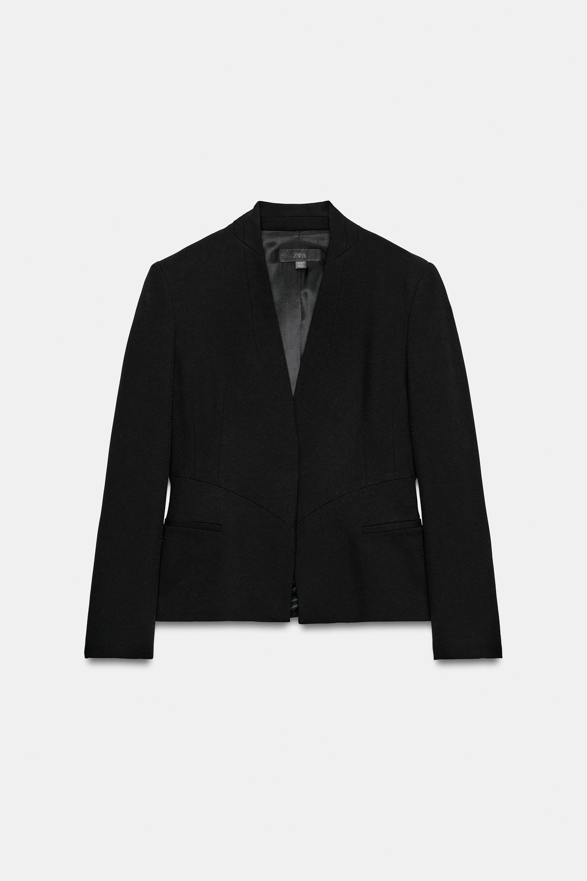 Fitted Blazer With Concealed Button