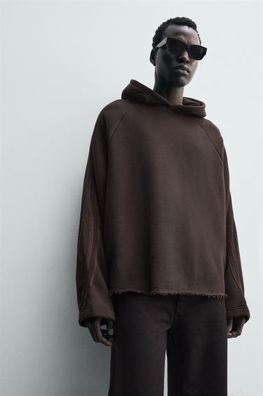 SWEAT À BANDES EN CONTRASTE - Chocolat de Zara - Image 5