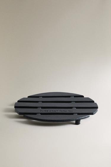Zara IRON TRIVET - Black - Image 0