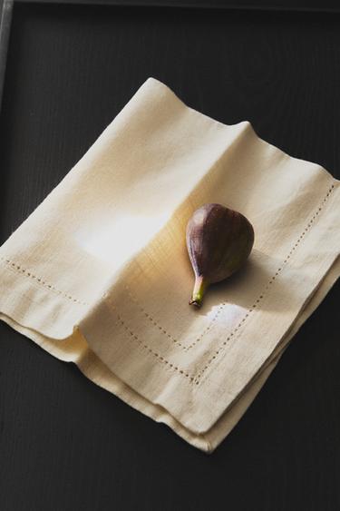 CONJUNTO DE GUARDANAPOS DE ALGODÃO COM ELEMENTO DECORATIVO (CONJUNTO DE 2) - Branco da Zara