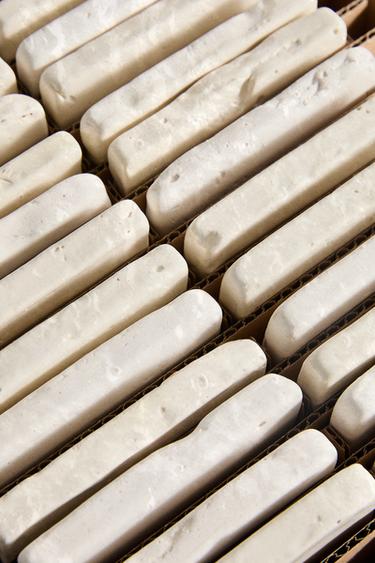 TODOBARRO TILE BOX SET (50 UNITS / 0.5 M²) - white by Zara - Image 2