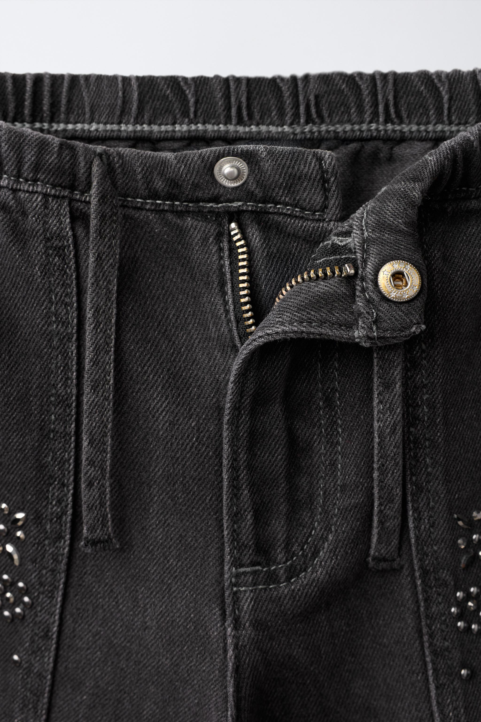 STUDDED FLUID WIDE-LEG JEANS