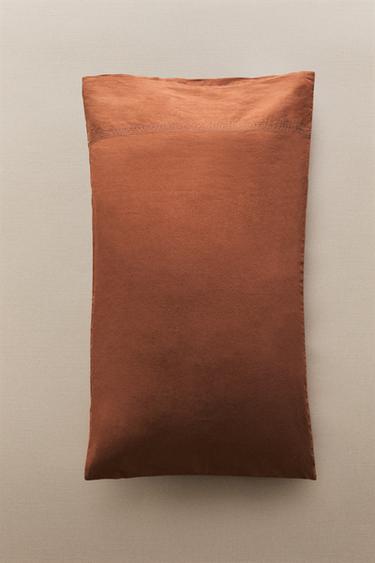 KIDS' DYED PILLOWCASE - Brick by Zara