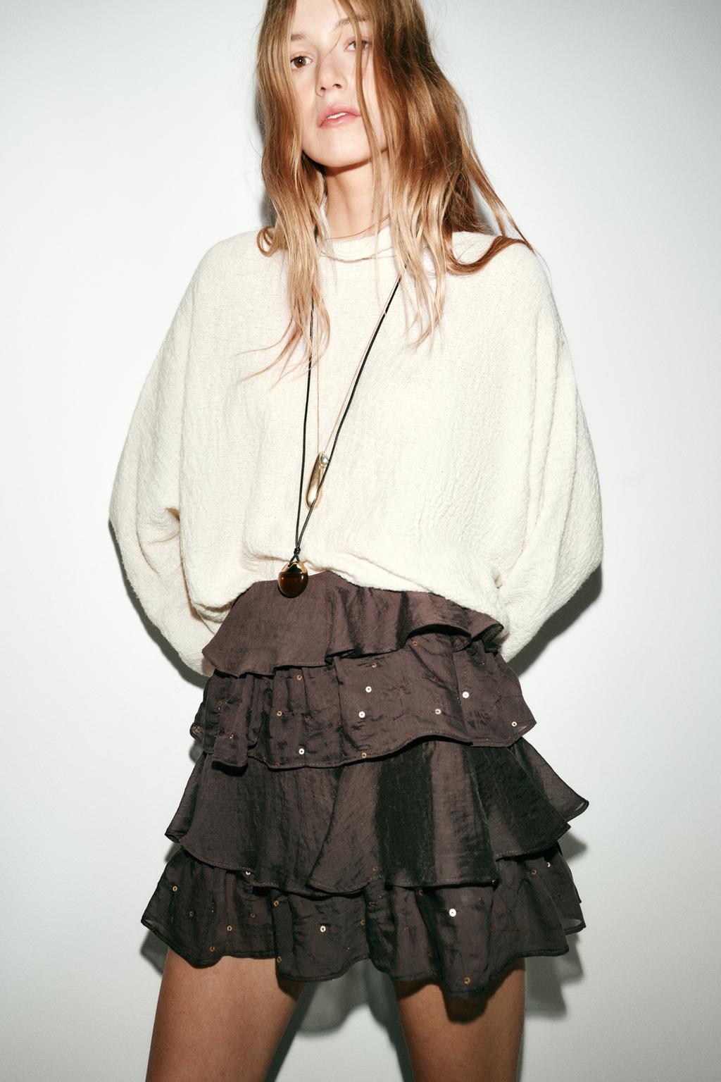 RUFFLED SEQUIN MINI SKIRT
