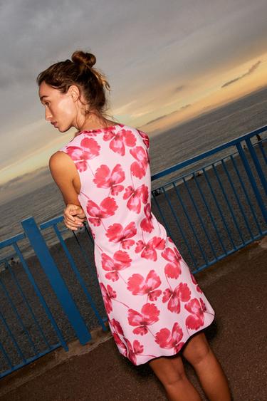 ROBE COURTE EN MAILLE JACQUARD À FLEURS - Rose de Zara - Image 2