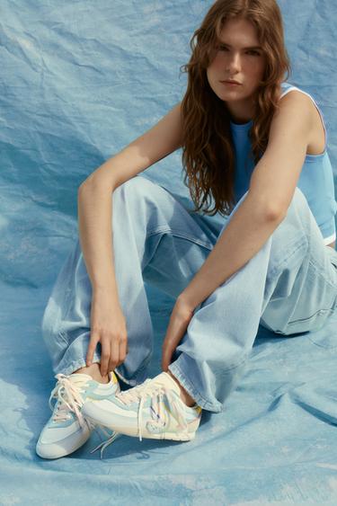 COLOUR BLOCK RUNNING TRAINERS - Sea Green by Zara