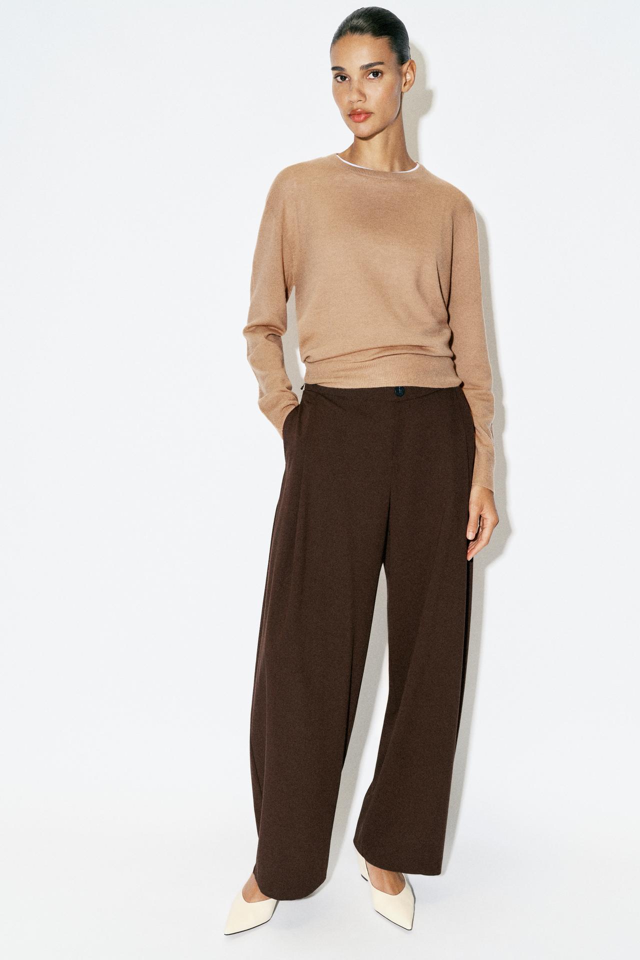 BARREL PLEATED PANTS — Brown