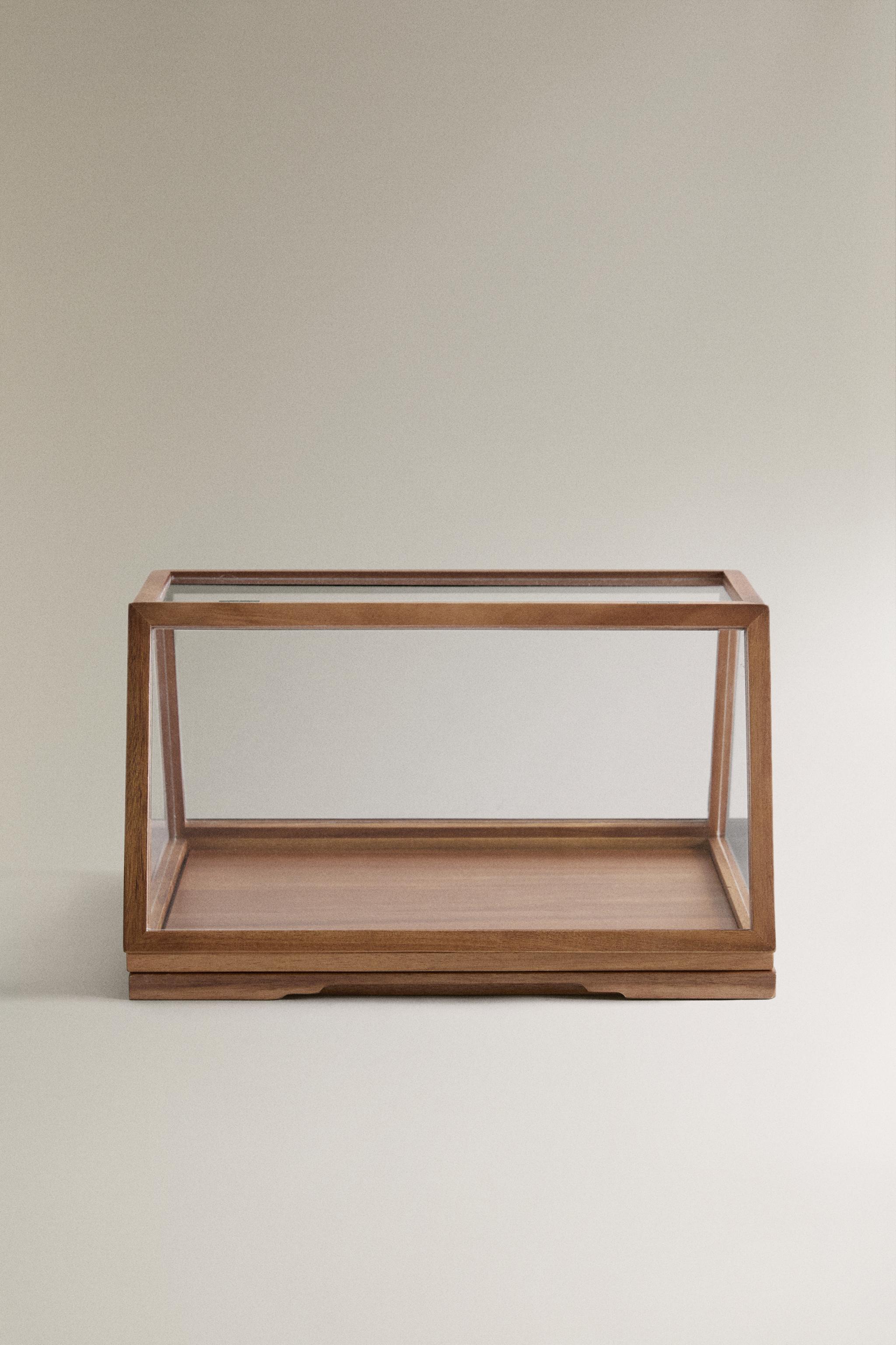 WOOD DISPLAY STAND