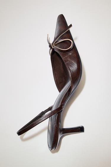 ZAPATO DESTALONADO LAZO - Marrón de Zara