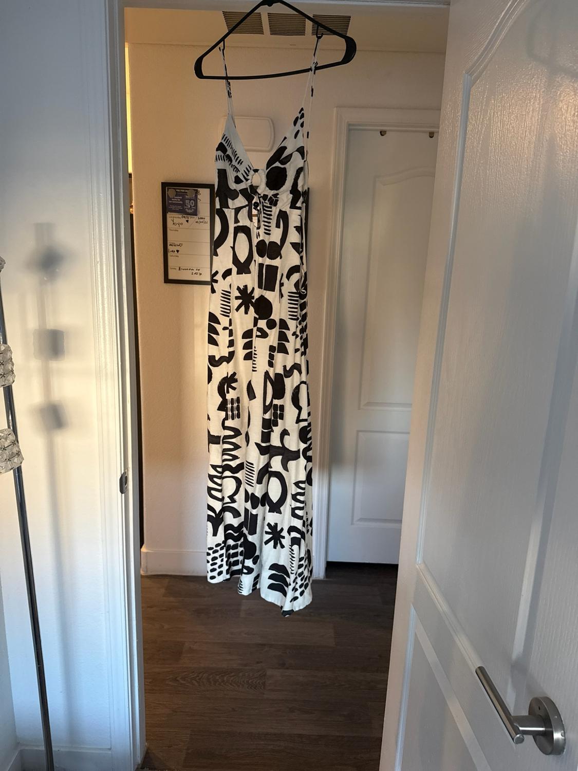 VESTIDO CUT OUT ESTAMPADO - Image 4