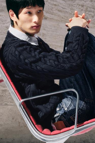 CABLE-KNIT TEXTURED JUMPER - Navy blue by Zara