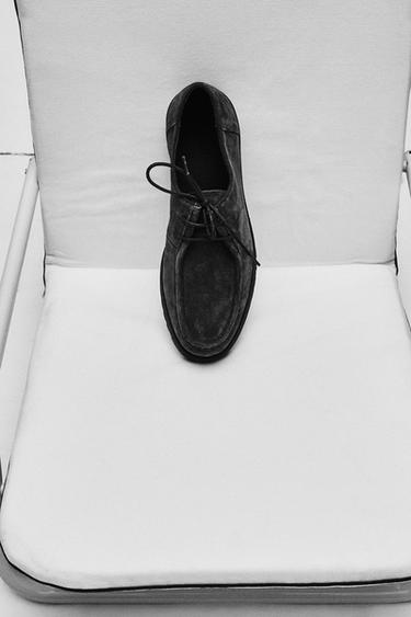 LEATHER TRACK SHOES - Brown by Zara