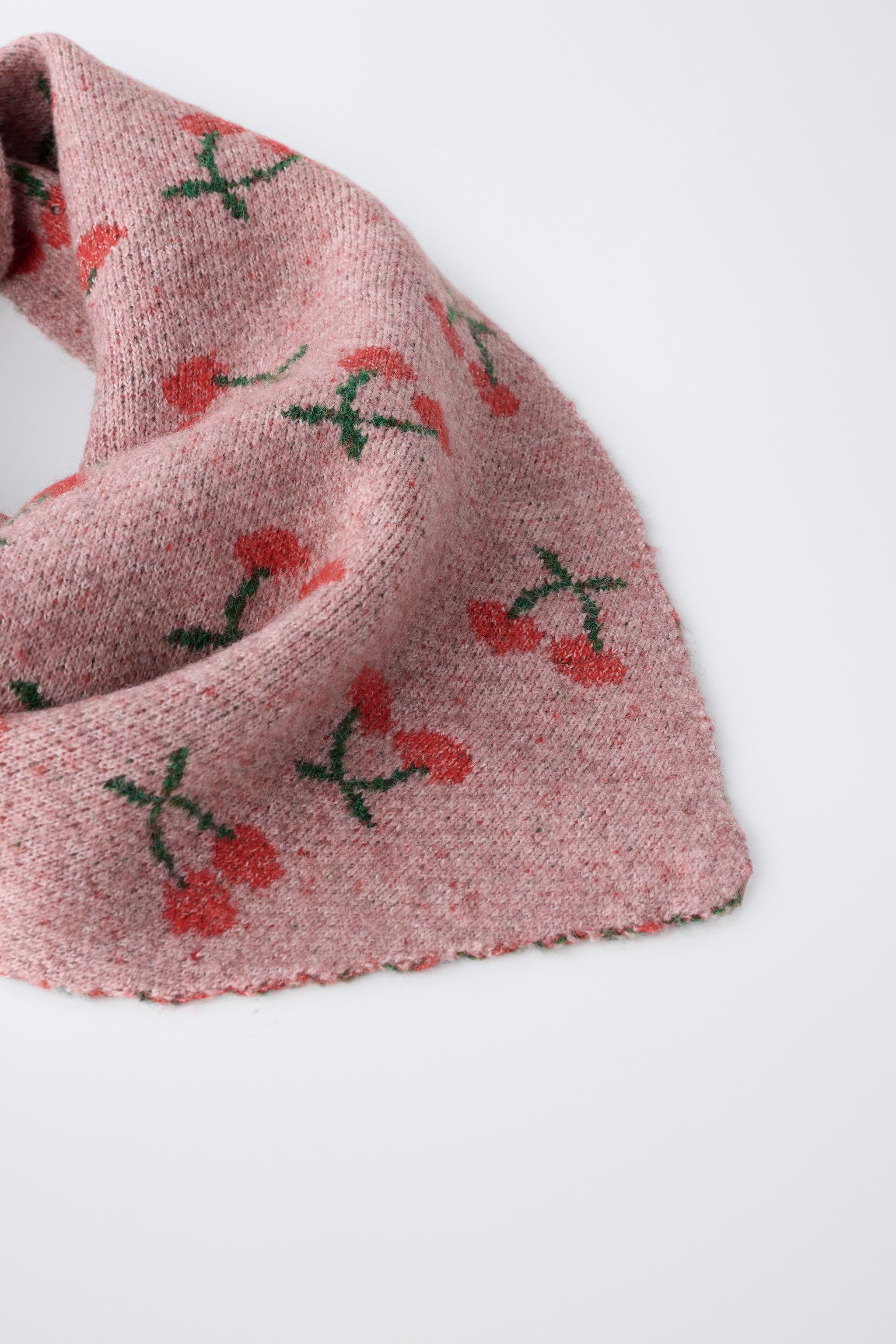 CHERRY EMBROIDERED TRIANGLE KNIT SCARF - Pink | ZARA United