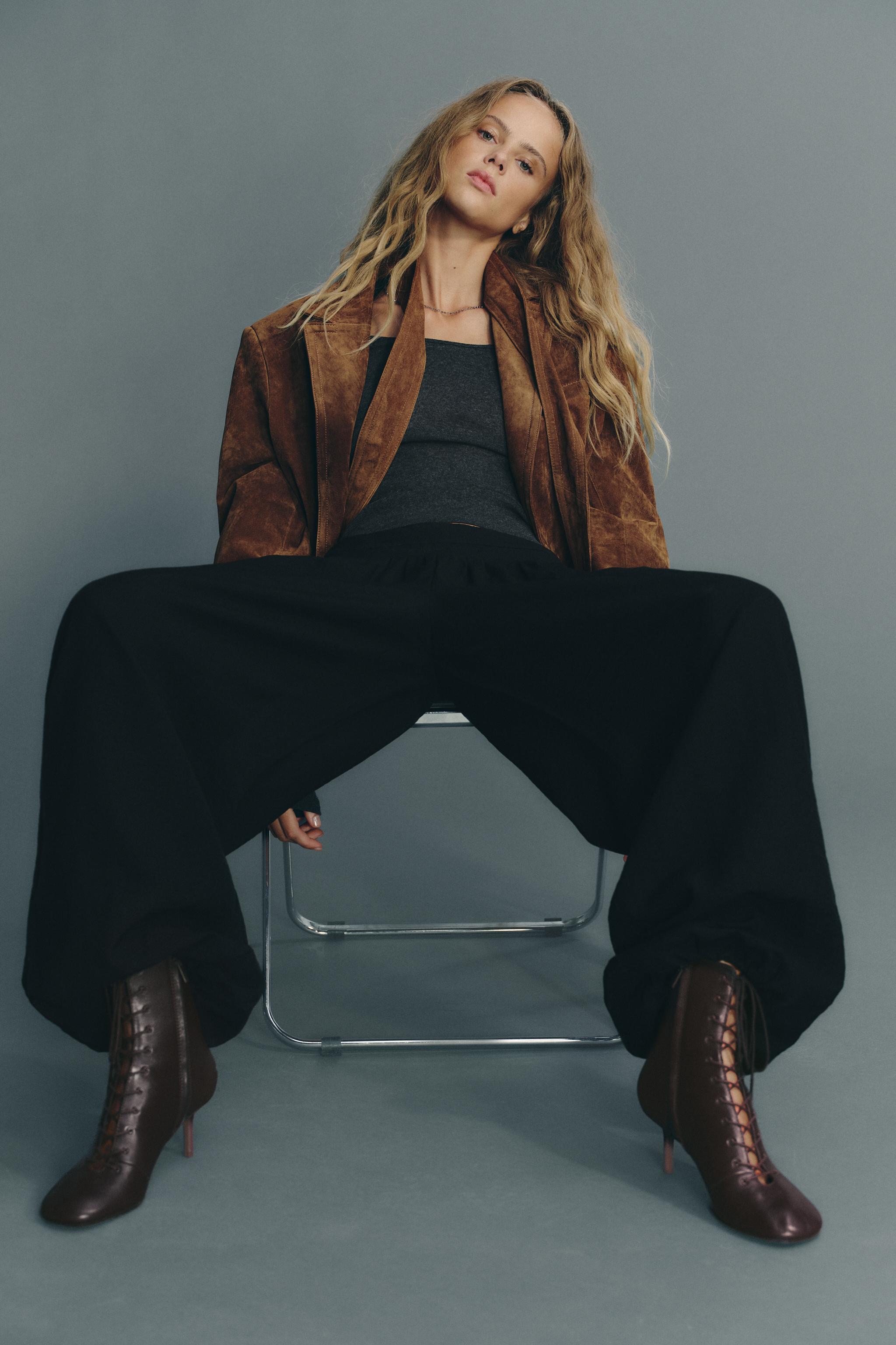 ZARA人気完売新品レースアップアンクルブーツ革⭐送料無料厚底ショートブーツM ZARA レースアップ ショートブーツ - メルカリ