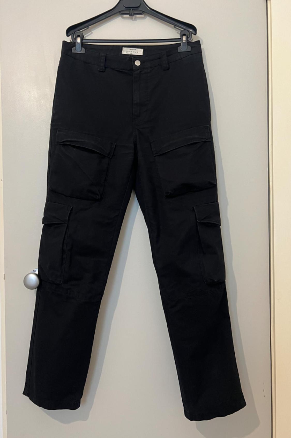 CARGO TROUSERS