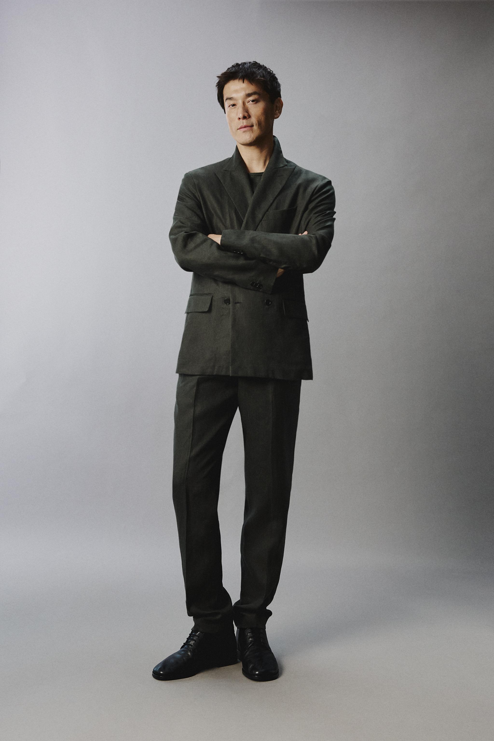 100% LINEN DOUBLE-BREASTED SUIT BLAZER