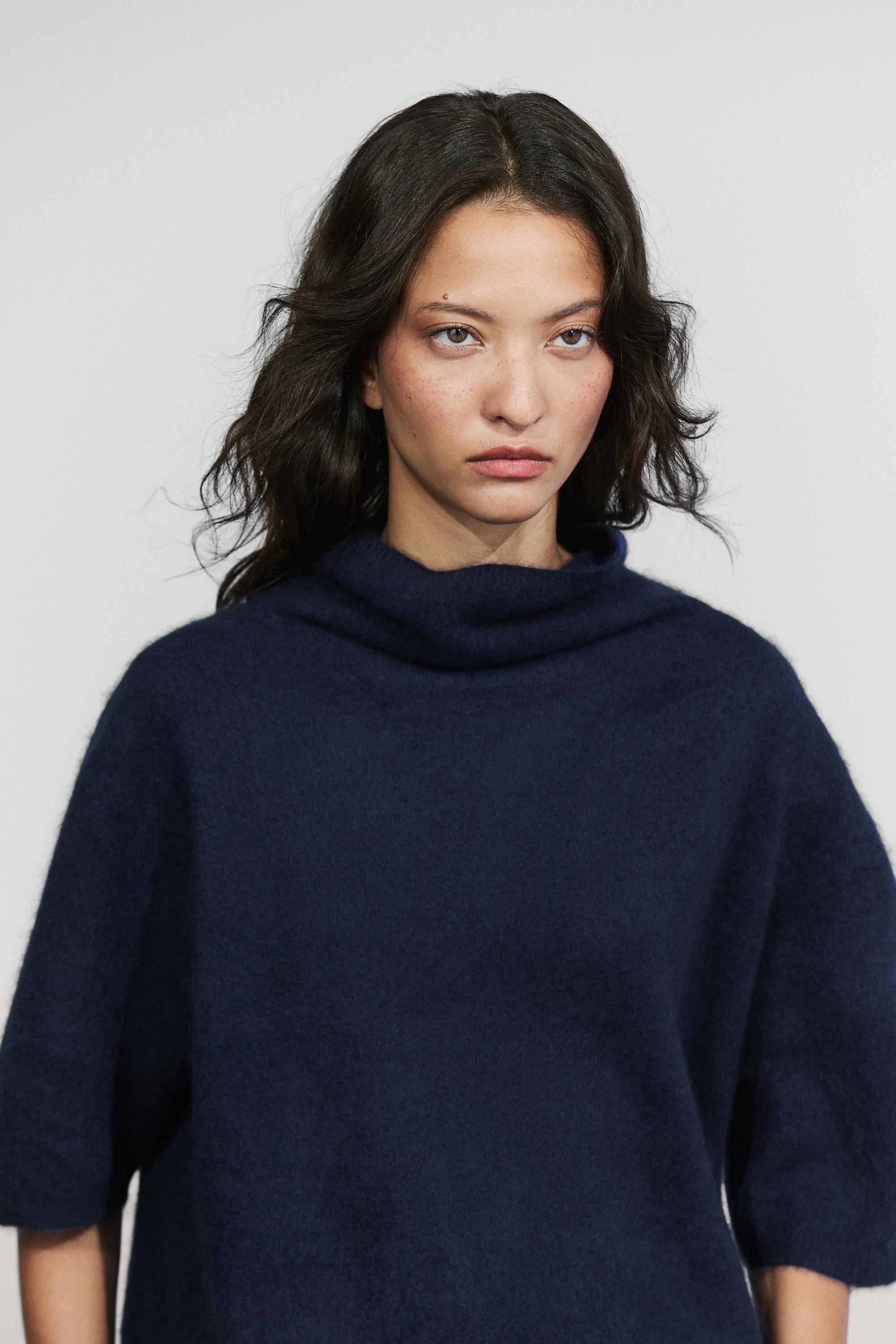 100% wool oversize short-sleeve knit sweater