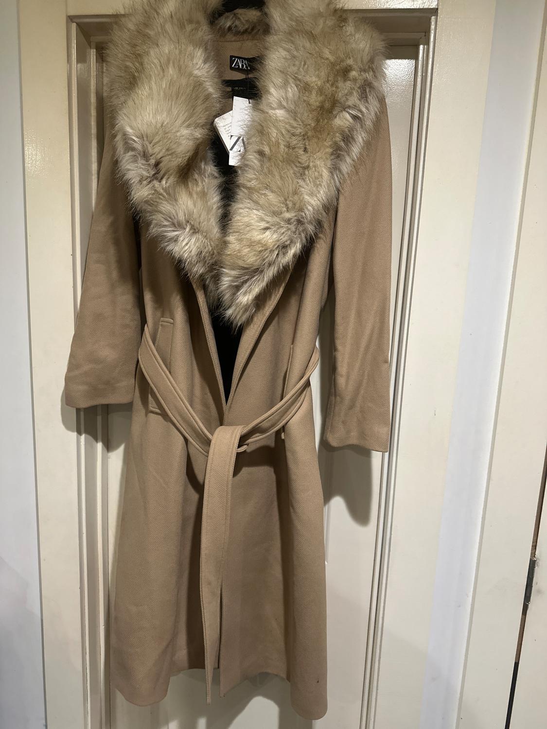 BELTED WOOL COAT