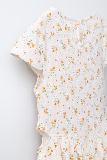 ROBE NID D'ABEILLE À FLEURS - Écru de Zara - Image 3