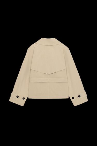 TRENCH CORTO CINTURÓN HOMBRERAS - Camel claro de Zara