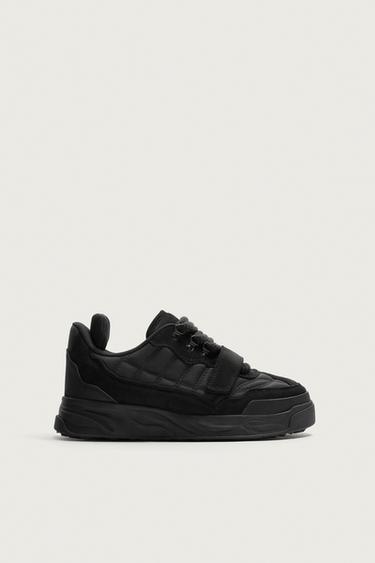 ZAPATILLA SKATE VOLUMEN - Negro de Zara