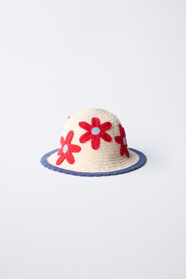 FLORAL CROCHET KNIT HAT - Ecru / Red by Zara