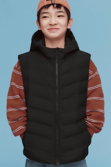 ULTRA-LIGHTWEIGHT WATER-REPELLENT HOODIE GILET - Black by Zara