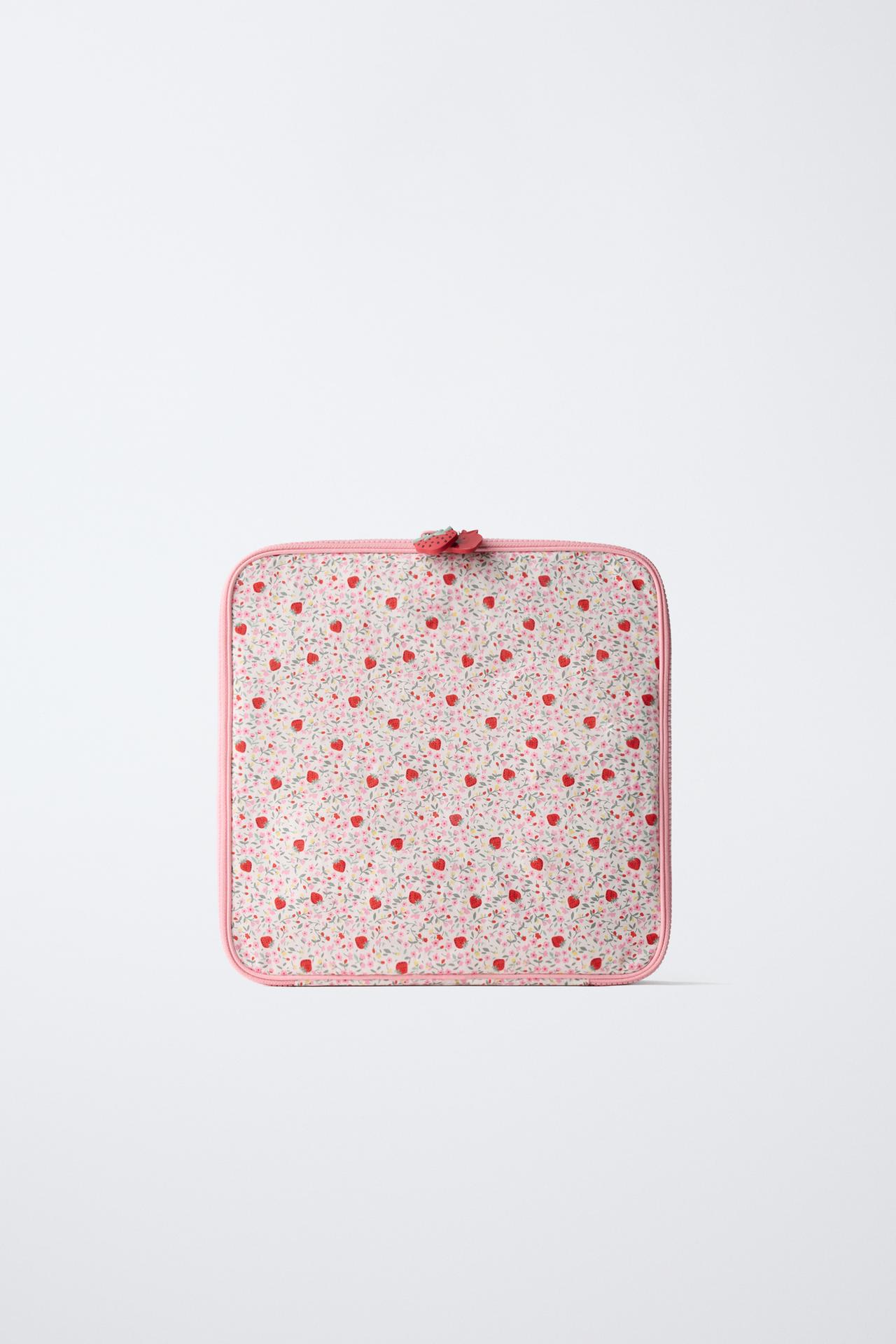 TRAVEL TOILETRY BAG — Multi-color
