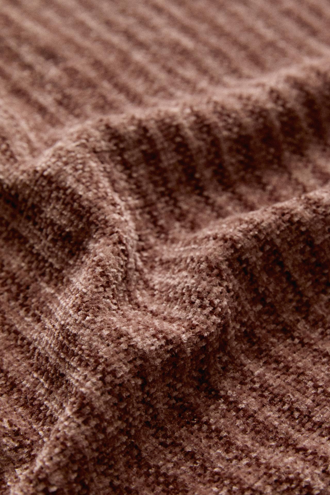 STRIPED CHENILLE BLANKET — Pink