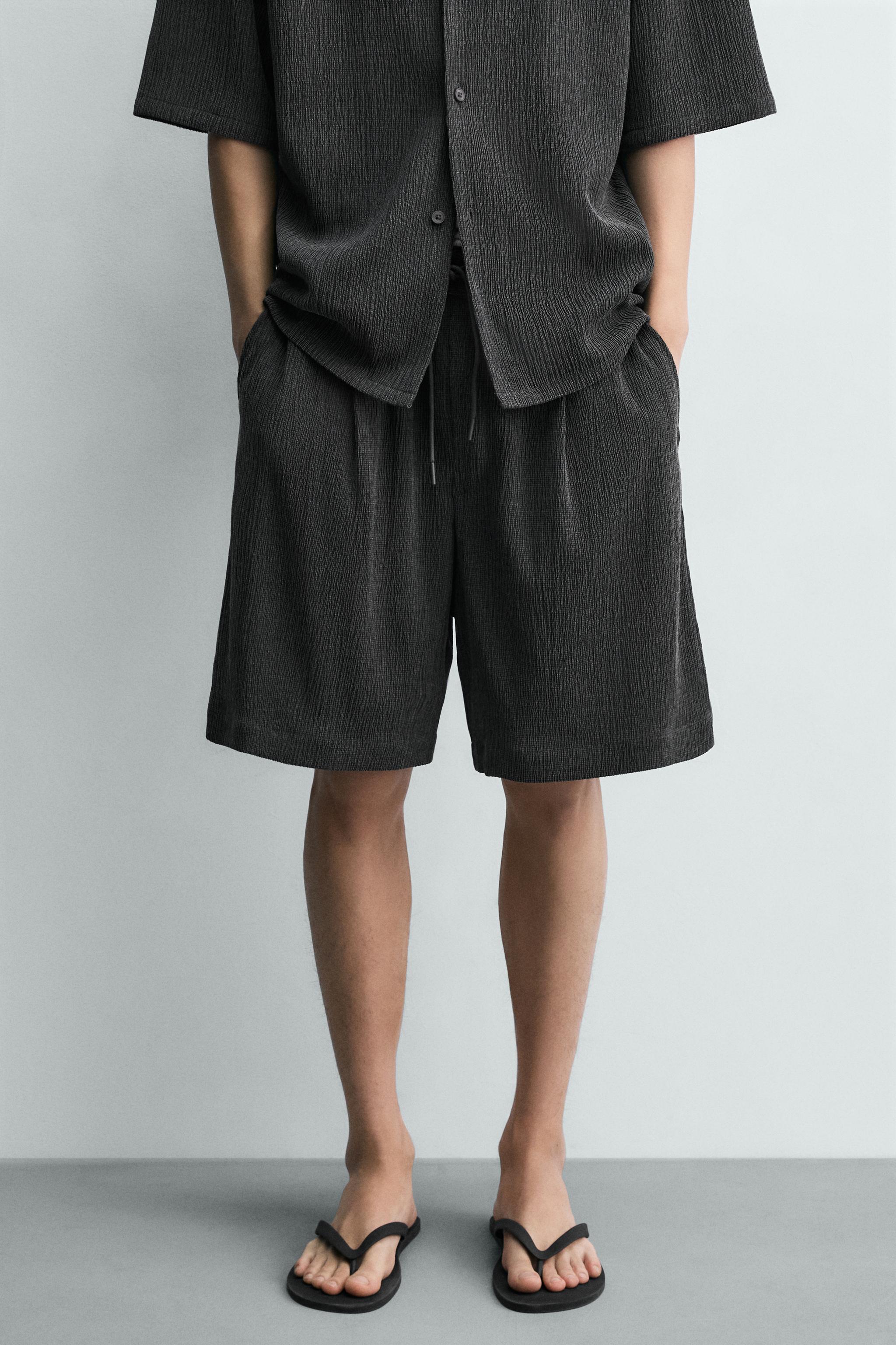 RELAXED FIT EMBOSSED SHORTS