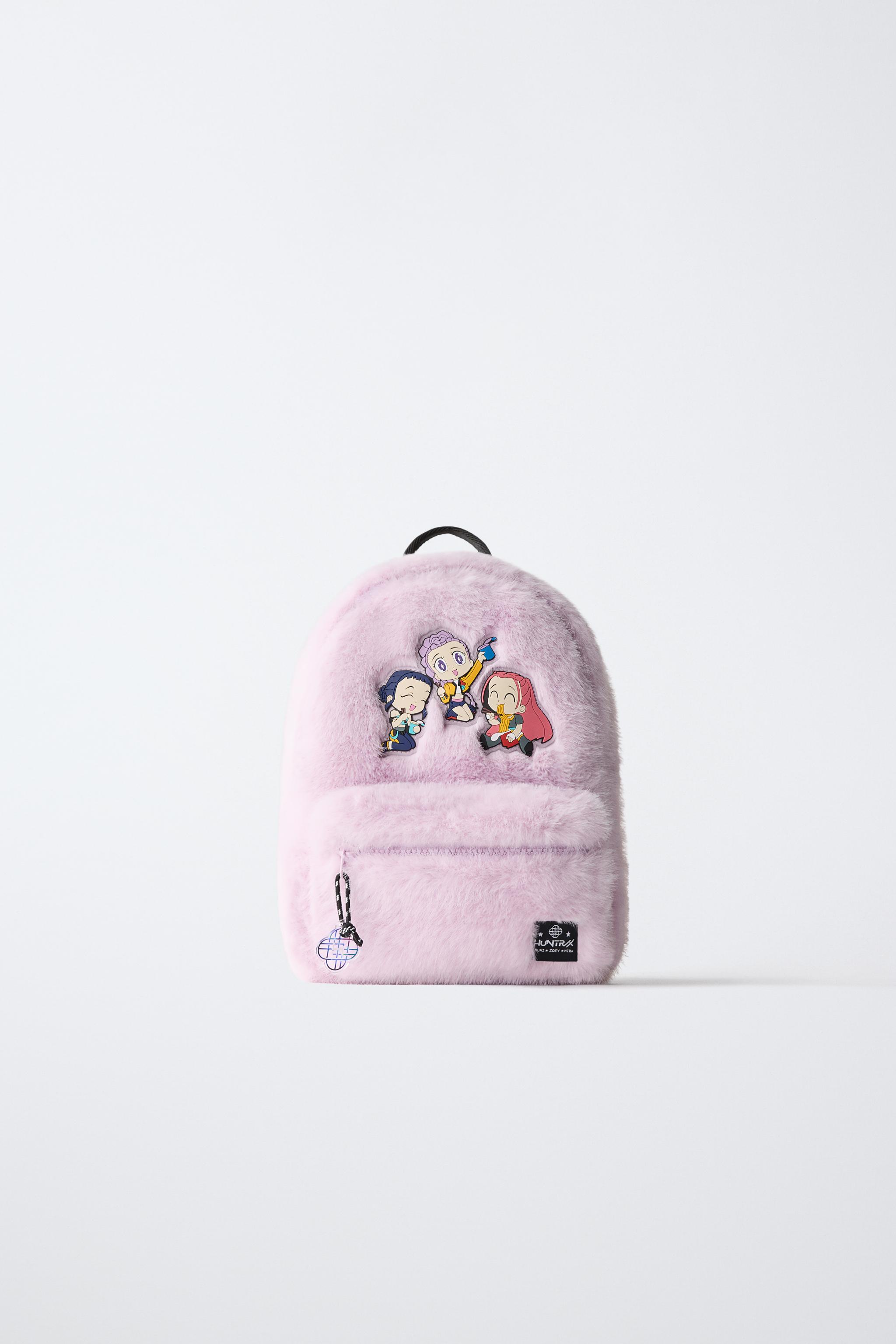 MOCHILA PELO HUNTRIX KPOP DEMON HUNTERS™ NETFLIX ©