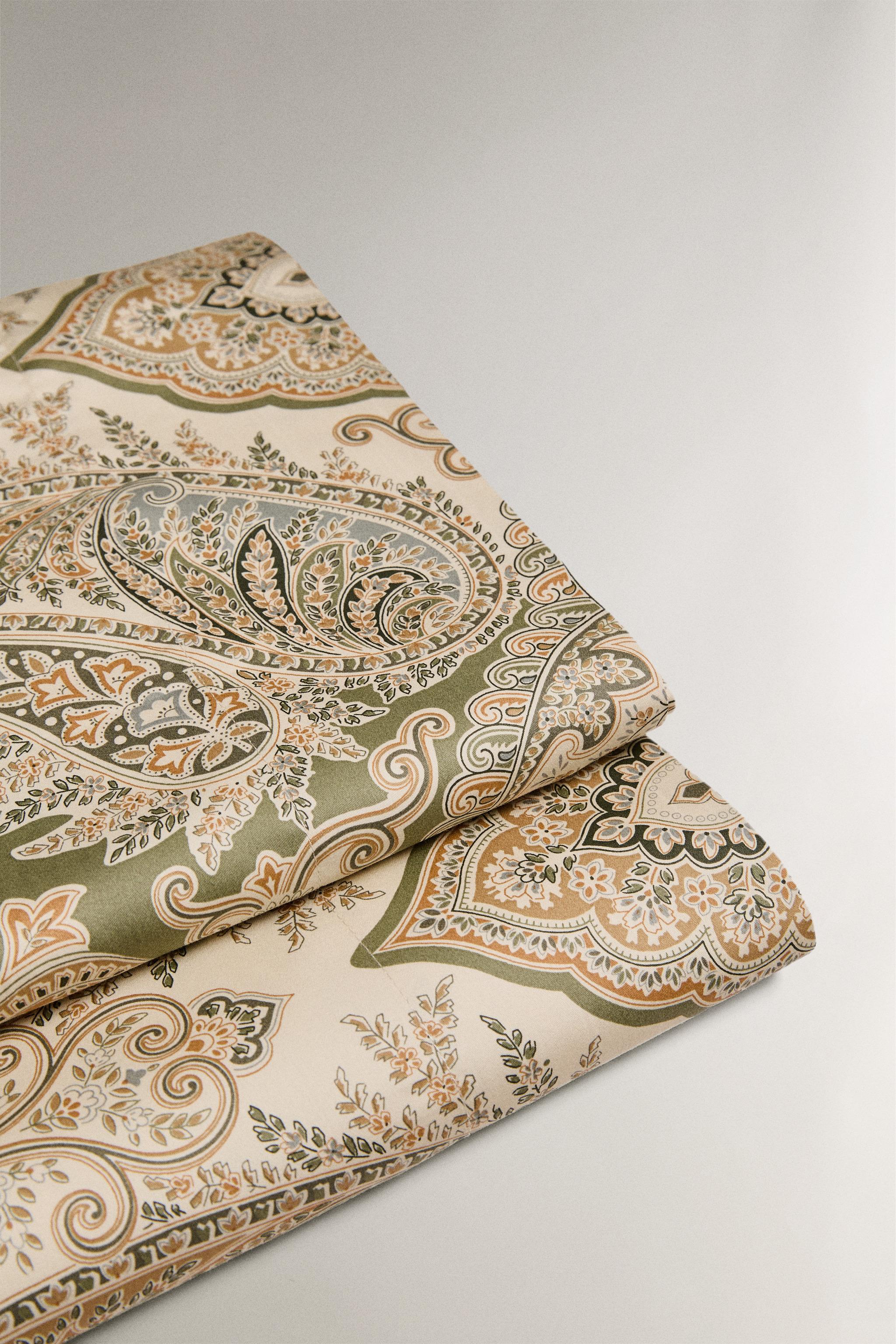 DRAP DE DESSUS SATIN COTON PAISLEY (300 FILS)