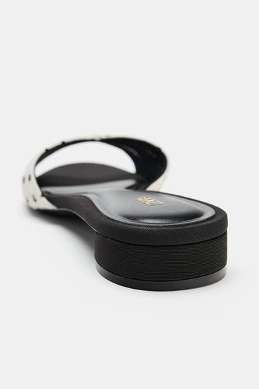 SANDALES PLATES EN CUIR IMPRIMÉ - blanc de Zara - Image 4