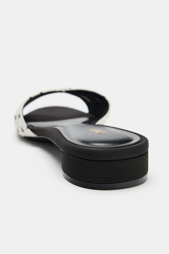 SANDALES PLATES EN CUIR IMPRIMÉ - blanc de Zara - Image 4