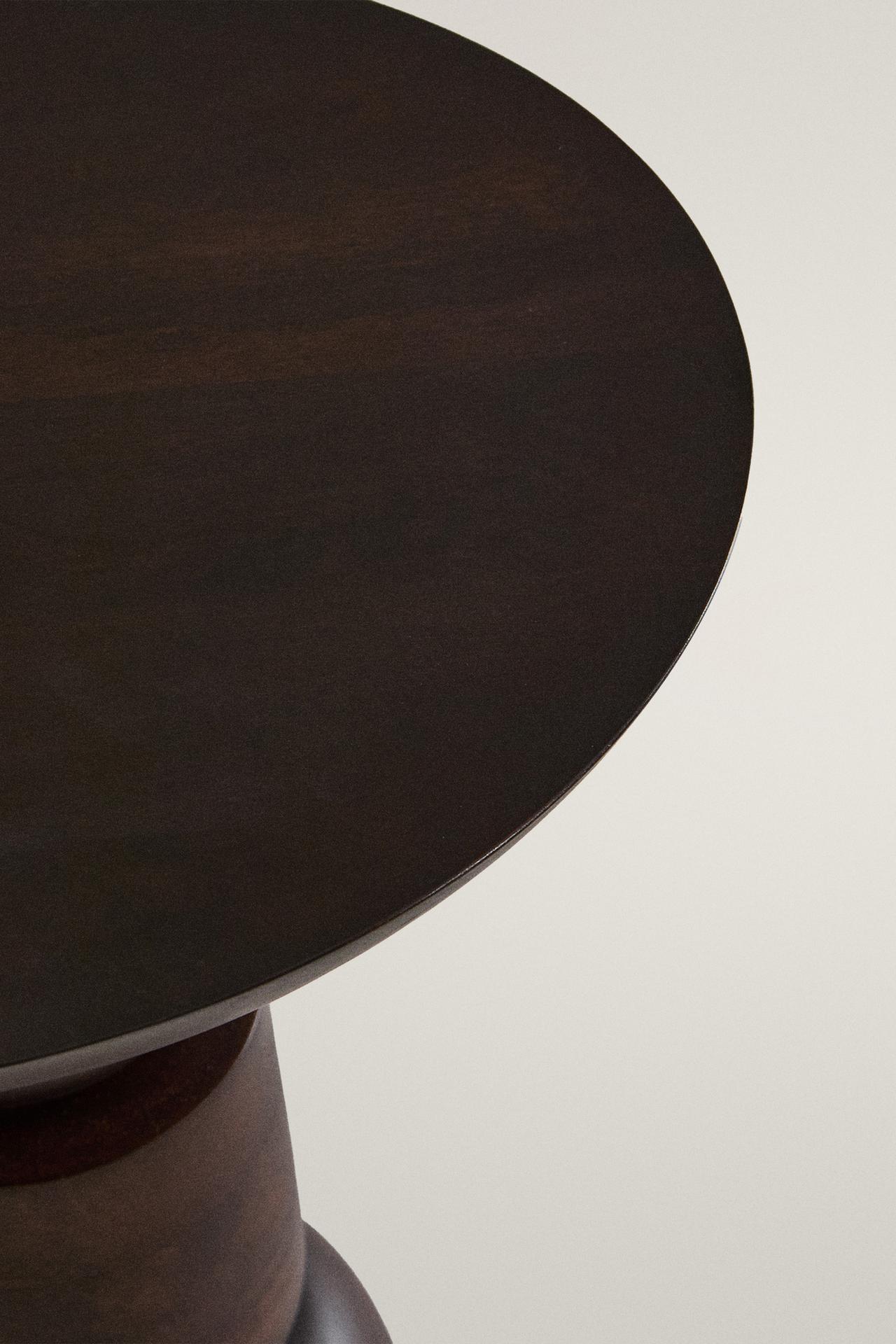 WOODEN SIDE TABLE — Black